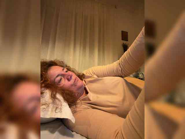 LadyReda Live Webcam on BongaCams