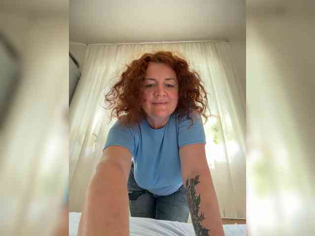 LadyReda webcam