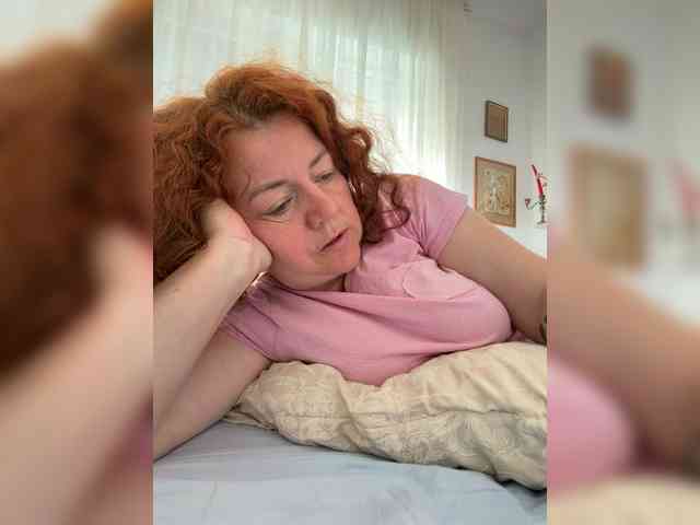 LadyReda webcam