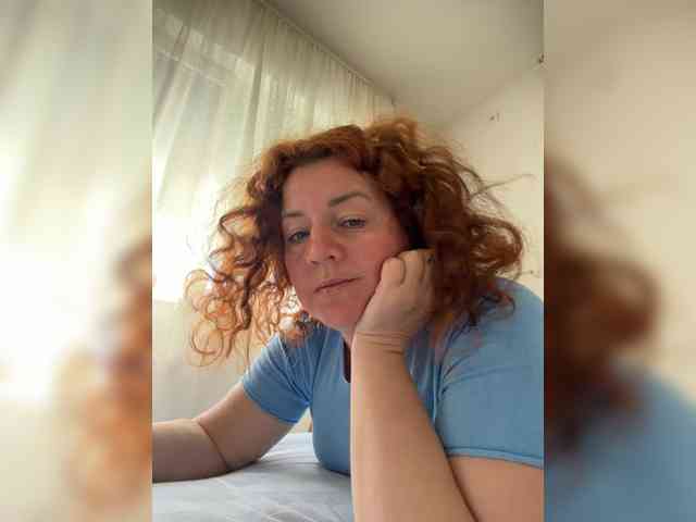 LadyReda webcam
