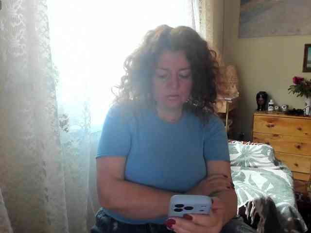 LadyReda webcam