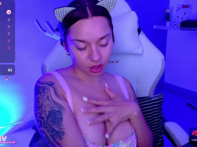 SAMYTATTU21 live cam on BongaCams