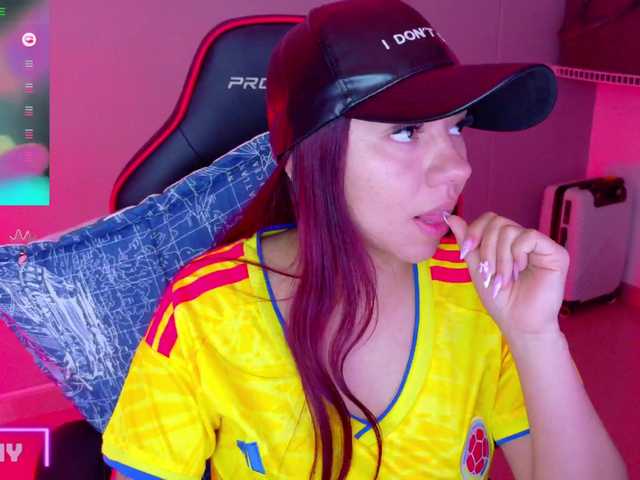 SAMYTATTU21 live cam on BongaCams
