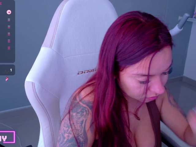 SAMYTATTU21 live cam on BongaCams