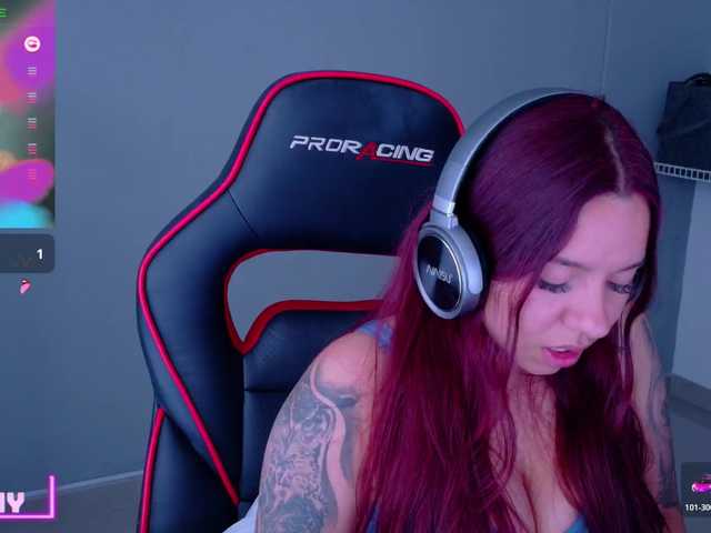 SAMYTATTU21 live cam on BongaCams