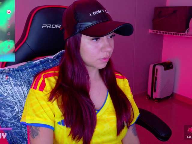 SAMYTATTU21 live cam on BongaCams