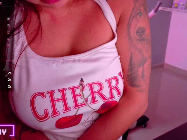 SAMYTATTU21 live cam on BongaCams