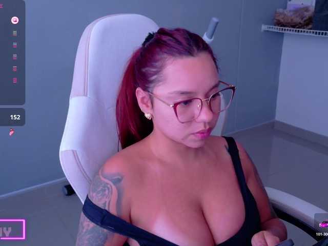 SAMYTATTU21 live webcam show