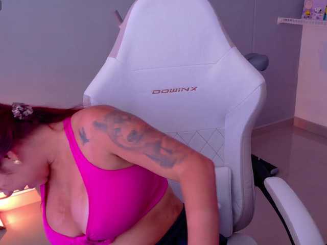 SAMYTATTU21 live cam on BongaCams