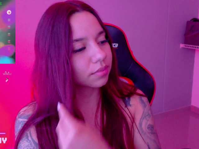 SAMYTATTU21 live cam on BongaCams