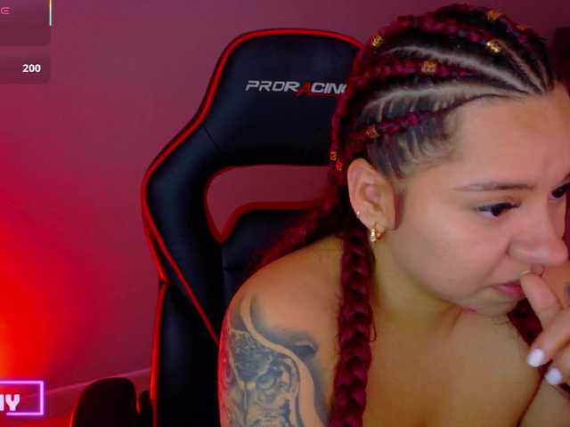 SAMYTATTU21 live cam on BongaCams