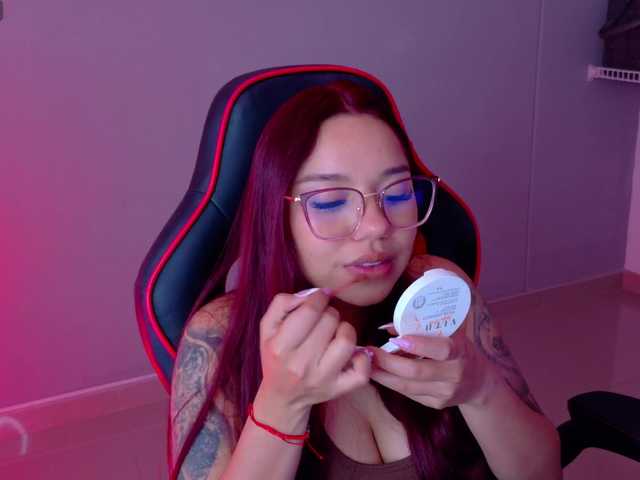 SAMYTATTU21 live cam on BongaCams