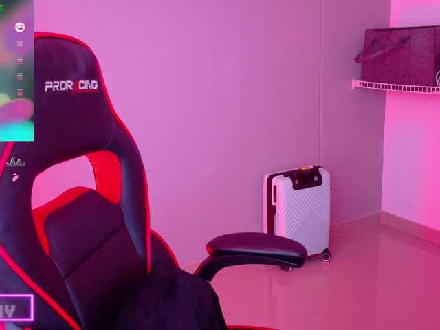 SAMYTATTU21 live cam on BongaCams