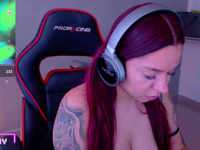 SAMYTATTU21 webcam