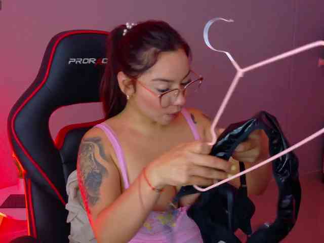 SAMYTATTU21 webcam