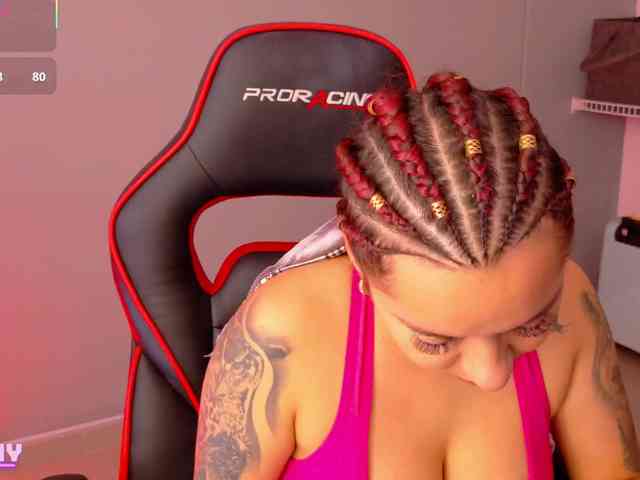 SAMYTATTU21 webcam