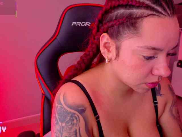 SAMYTATTU21 webcam