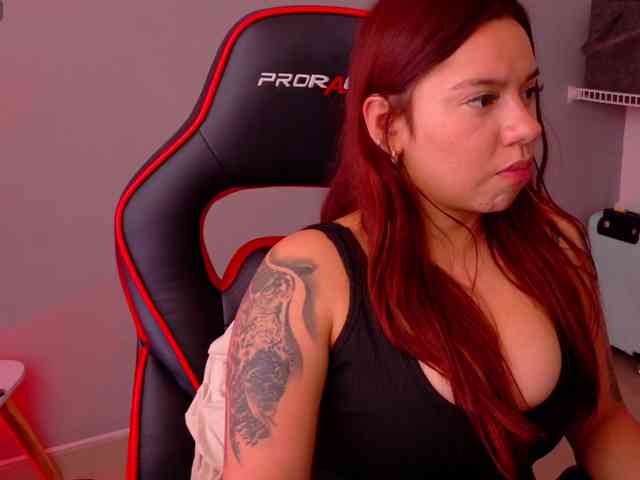 SAMYTATTU21 webcam
