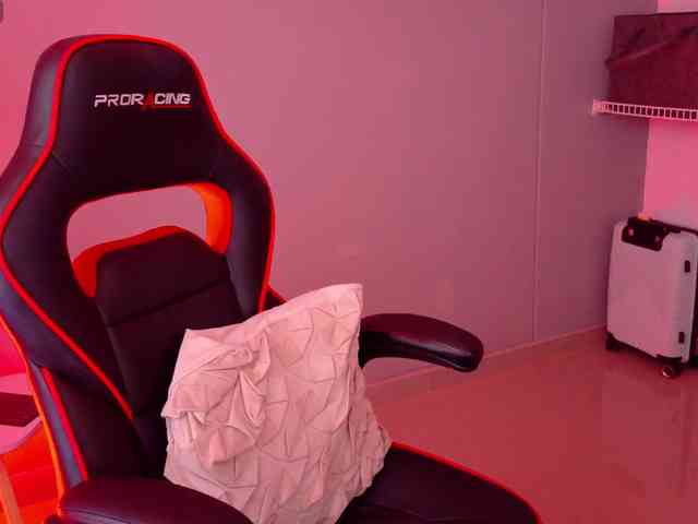 SAMYTATTU21 webcam