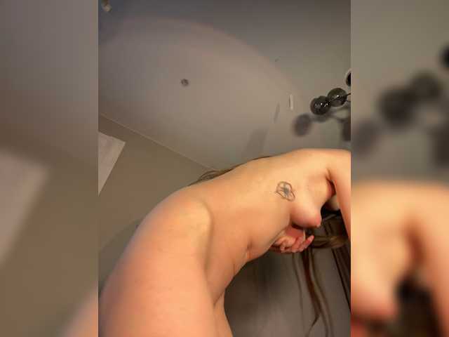 poposhaa live cam on BongaCams