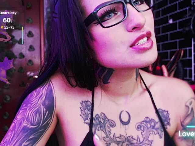 Demon-sofy-1 live webcam show