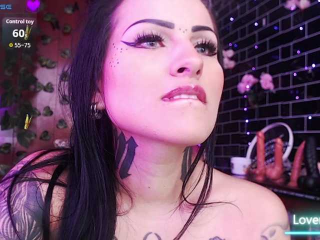 Demon-sofy-1 live cam on BongaCams