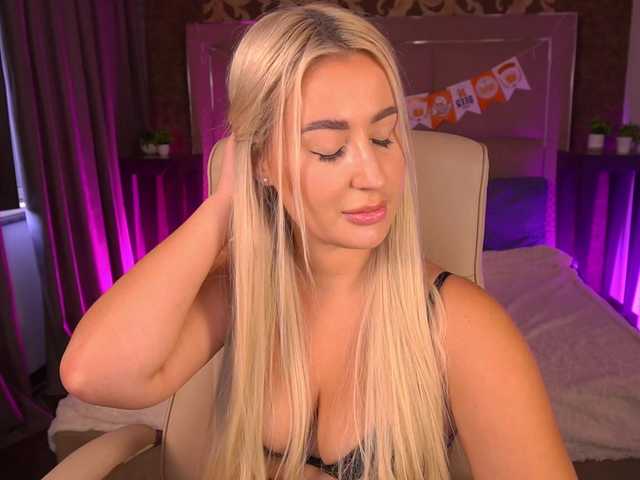 ViolaMe — live female cam