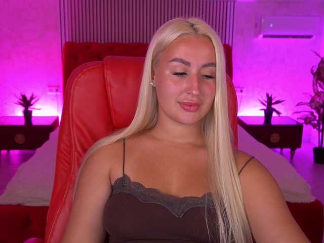 ViolaMe live cam on BongaCams