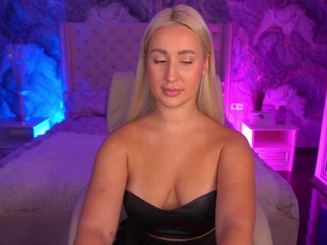 ViolaMe live cam on BongaCams