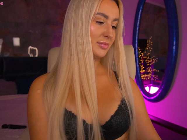 ViolaMe live cam