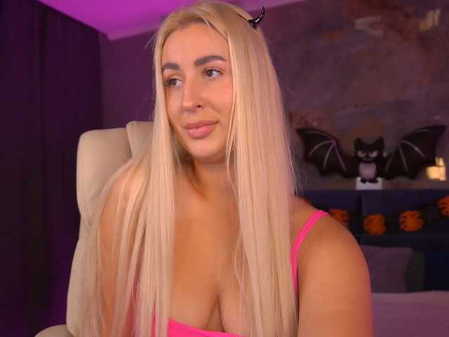 ViolaMe live cam on BongaCams