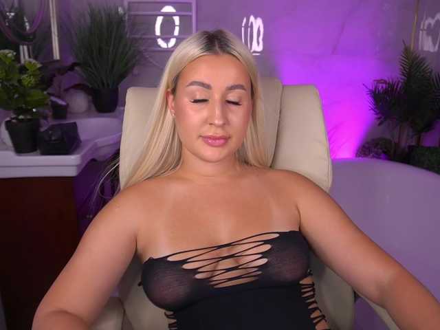 ViolaMe live cam on BongaCams