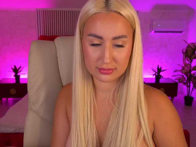 ViolaMe live cam on BongaCams
