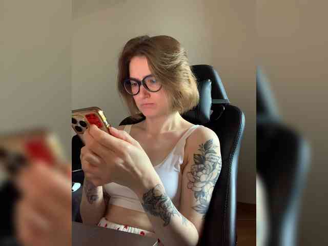 Asya_ webcam
