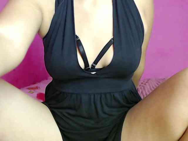 ChristinaVega webcam