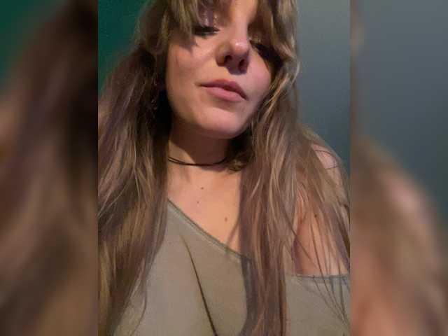 CatinMilkland's BongaCams show and profile