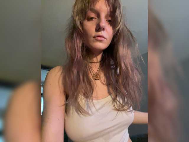 CatinMilkland's BongaCams show and profile