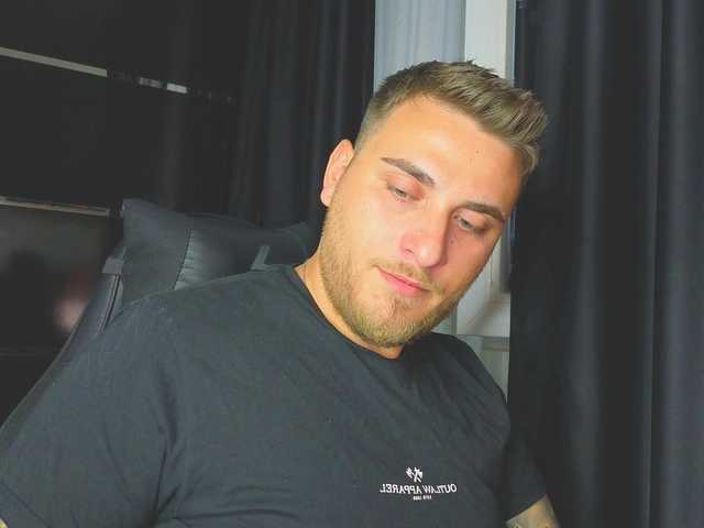 JohhnyLongcock