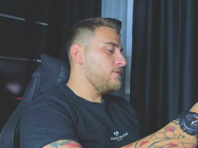 JohhnyLongcock