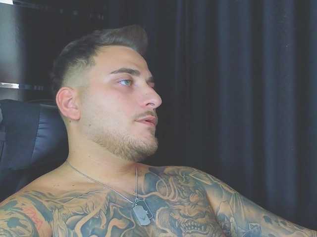 JohhnyLongcock