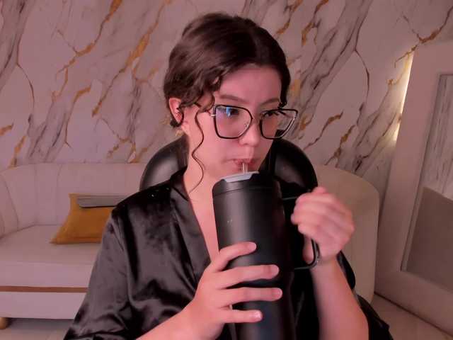 AmberFarrell's BongaCams show and profile