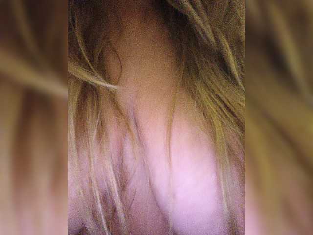 Sexynomad01 live cam on BongaCams