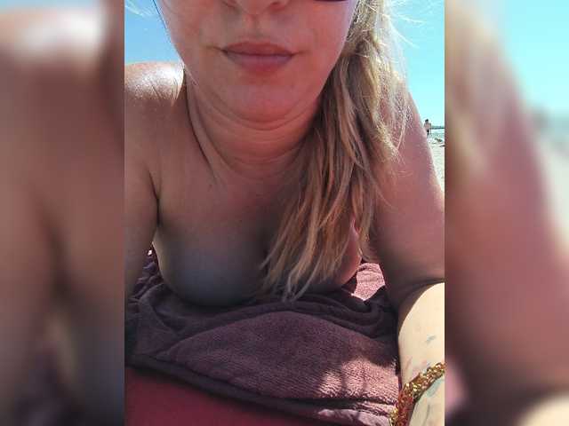 Sexynomad01 live cam on BongaCams