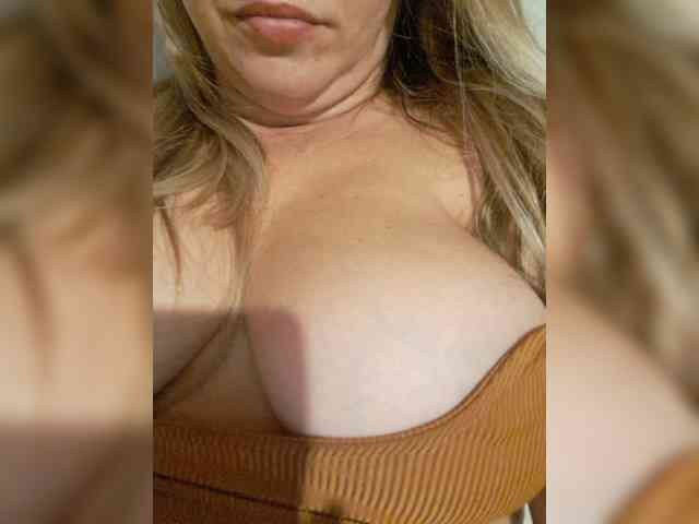 Sexynomad01 webcam