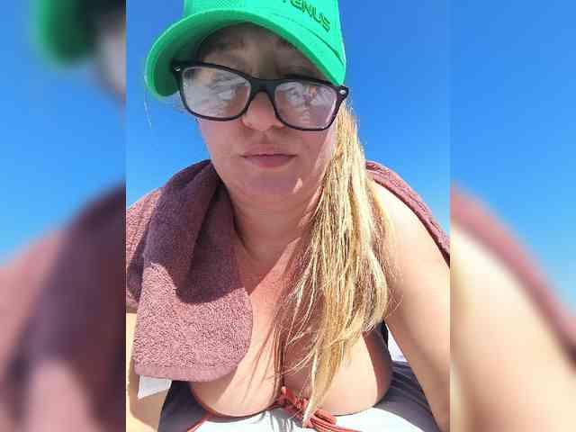 Model: Sexynomad01