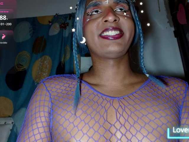 Emilyadamss live cam preview