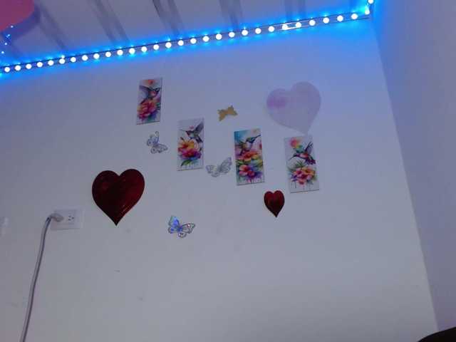 Emilyadamss live webcam show