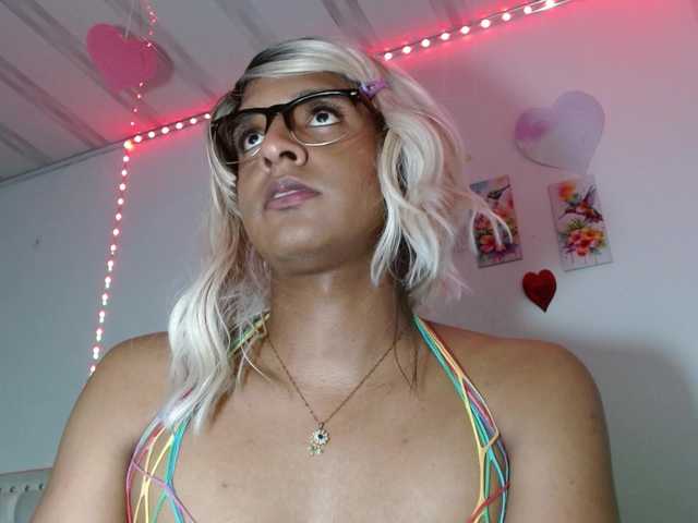 Emilyadamss live webcam show