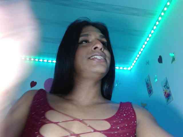 Emilyadamss Live Webcam on BongaCams