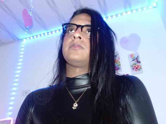 Emilyadamss Live Webcam on BongaCams